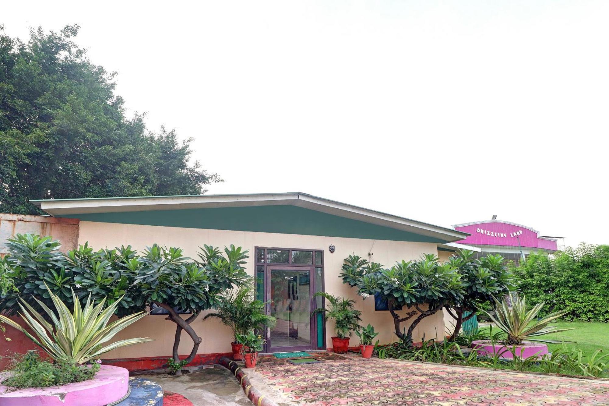 Hotel O Drizzling Land Muradnagar Exterior photo
