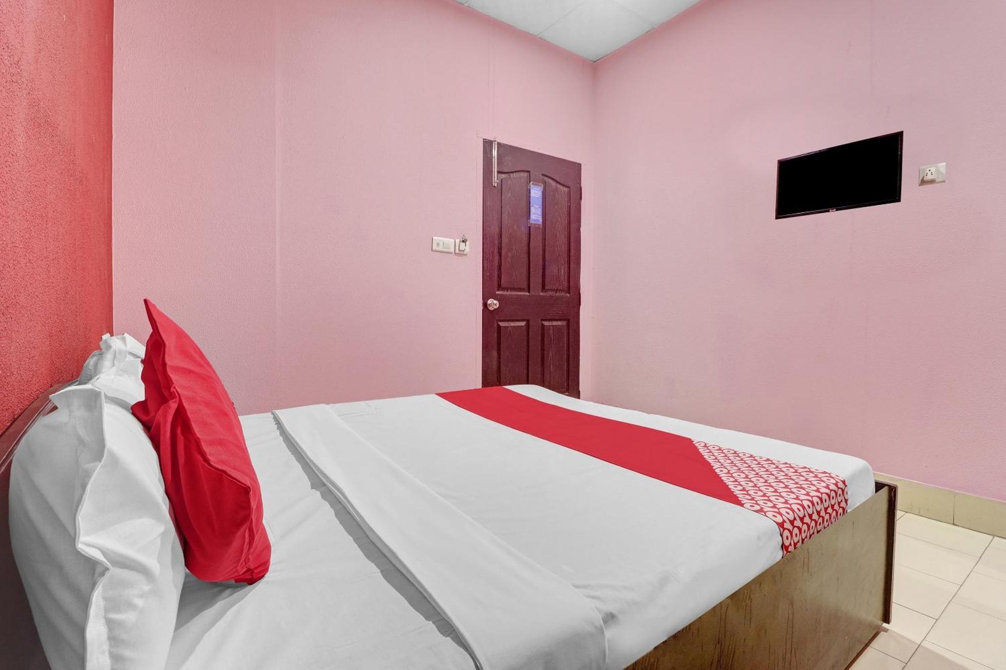 Hotel O Drizzling Land Muradnagar Exterior photo