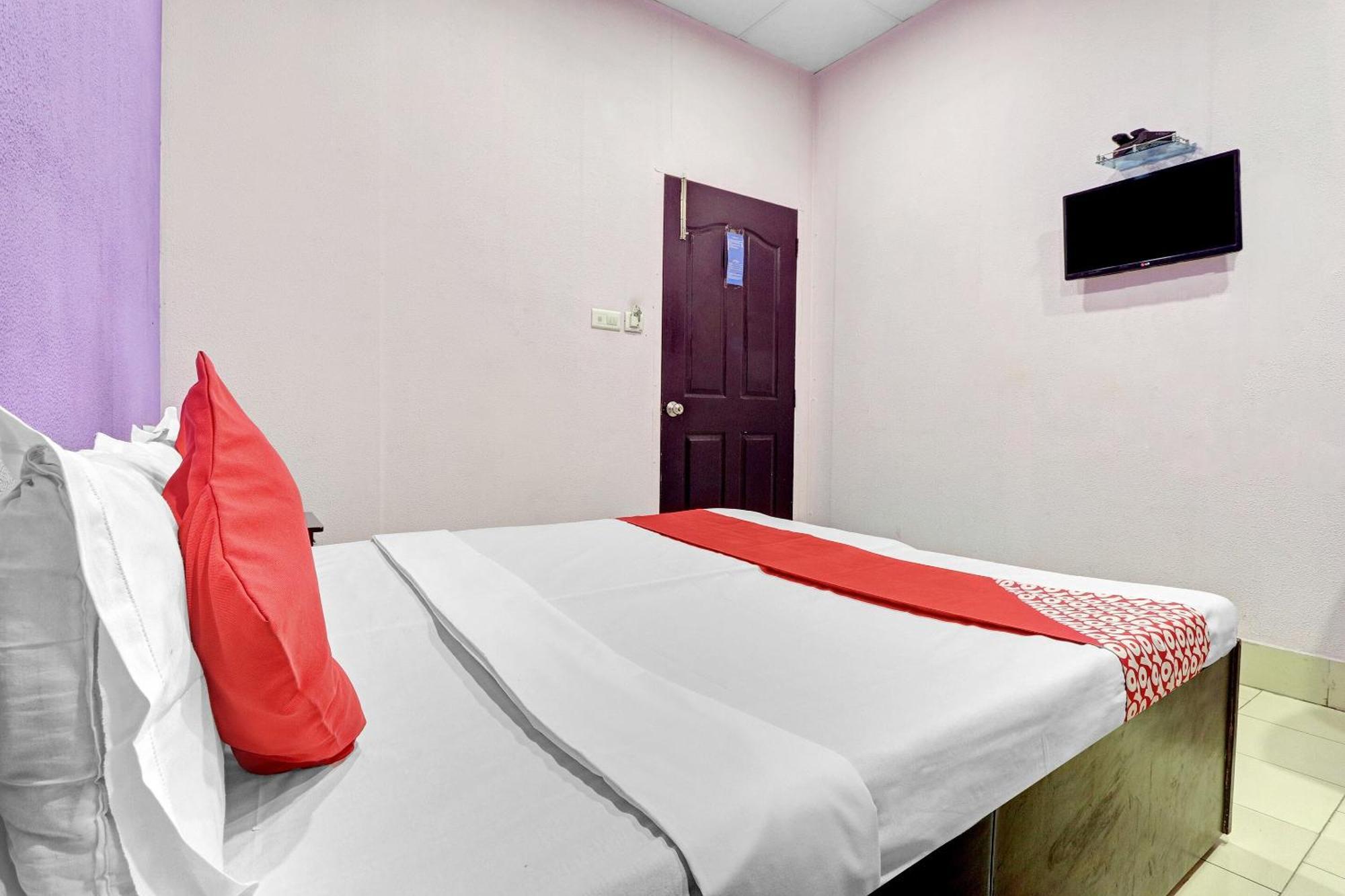 Hotel O Drizzling Land Muradnagar Exterior photo